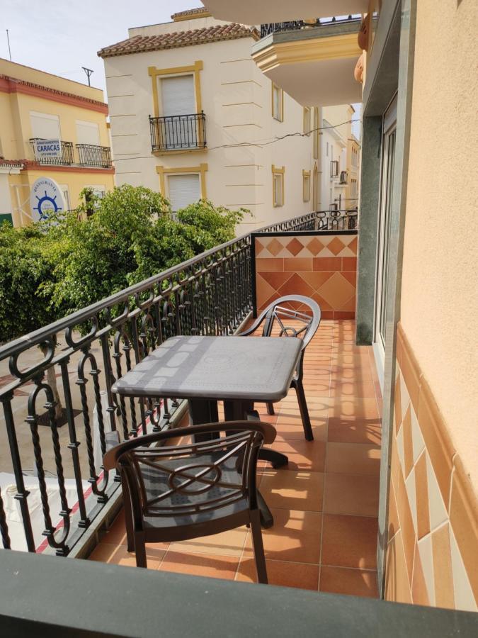 Apartamentos Leonor Carihuela Torremolinos Exteriör bild