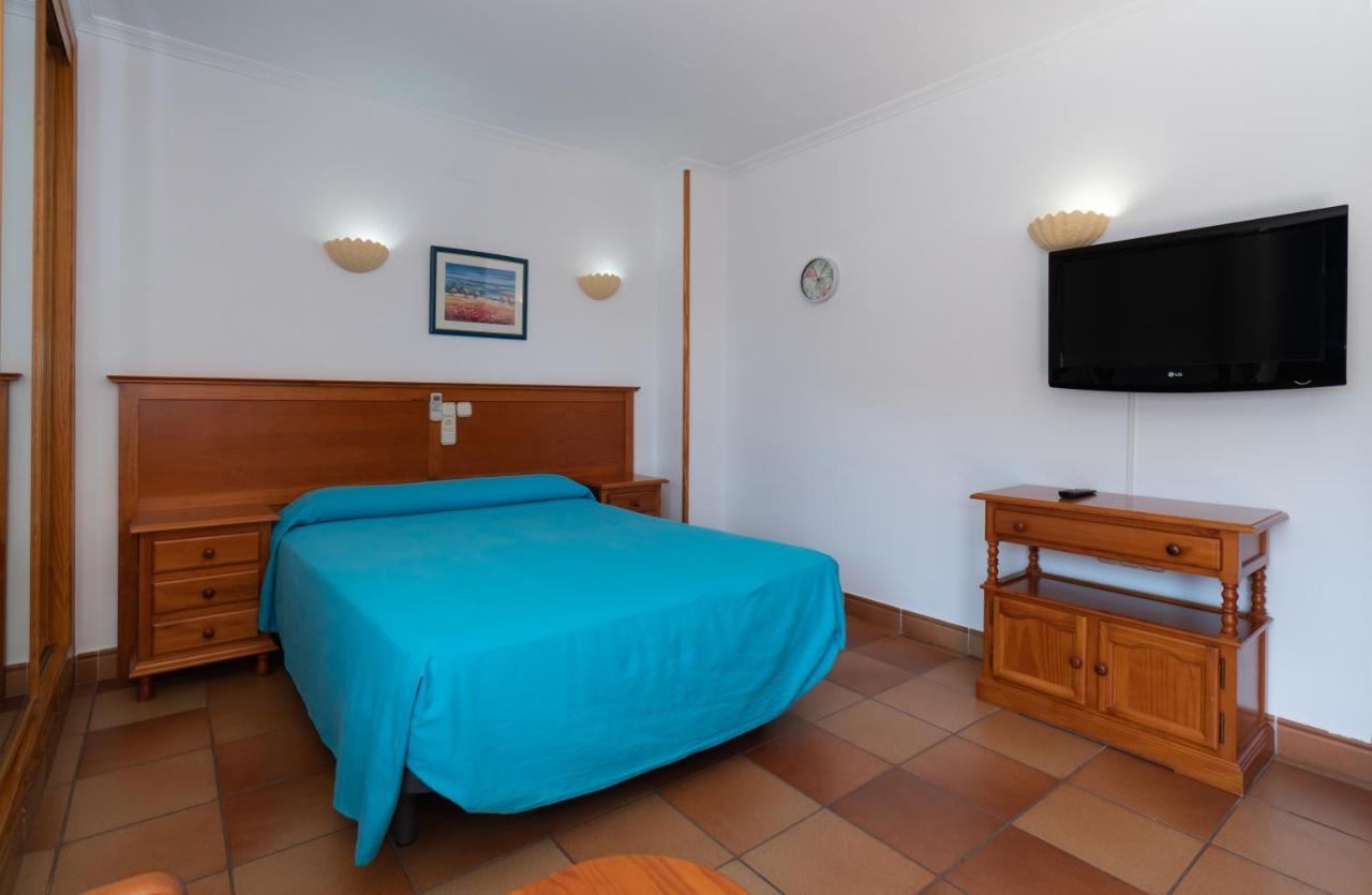 Apartamentos Leonor Carihuela Torremolinos Exteriör bild