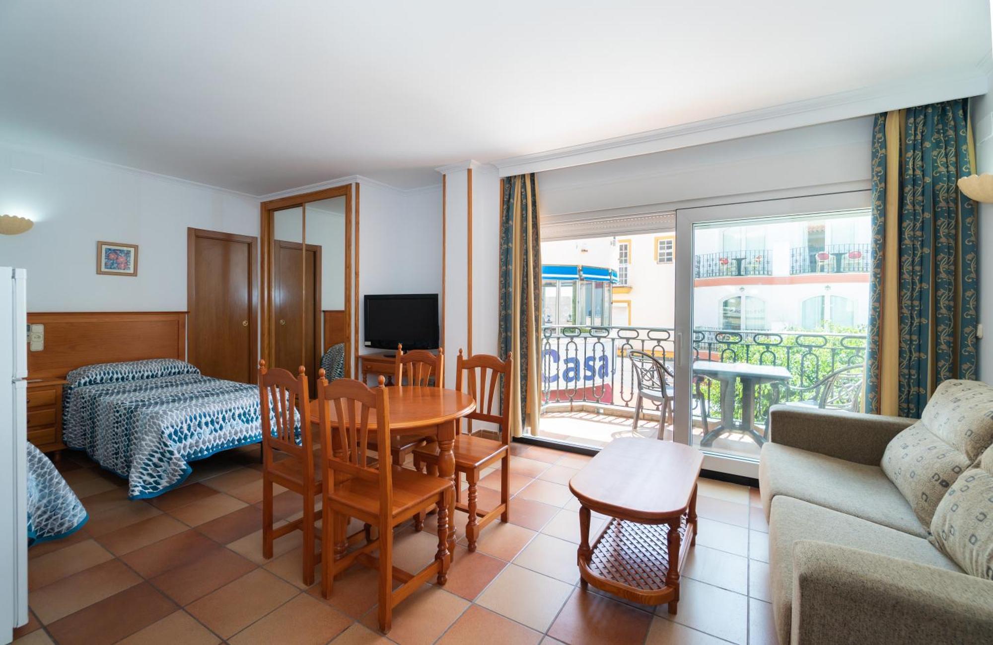 Apartamentos Leonor Carihuela Torremolinos Exteriör bild